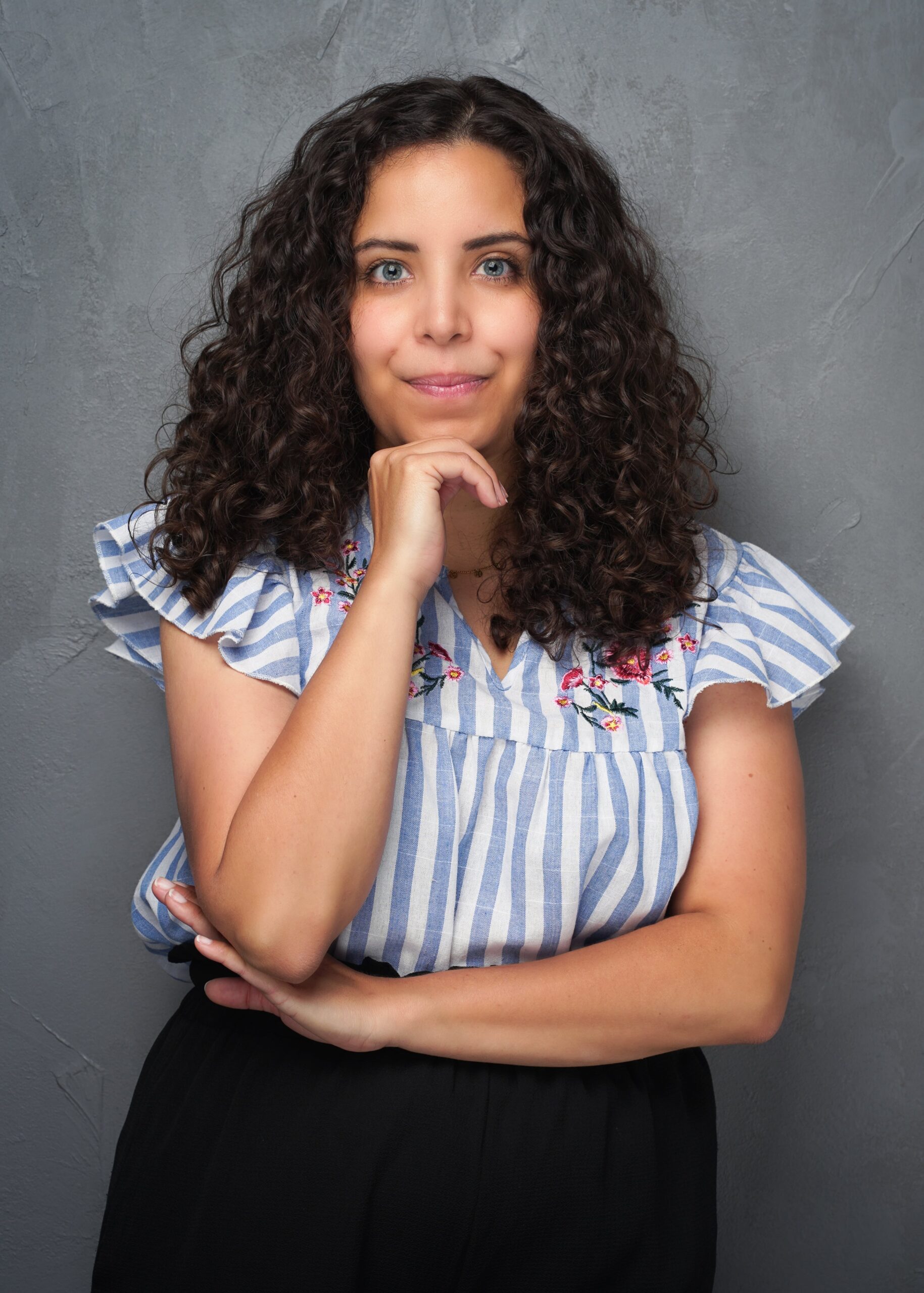 Portrait Coachin Siham Power Wiesbaden Locken
